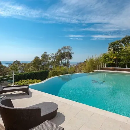 Superbe Avec Jacuzzi Et Piscine Privee Вилла *
