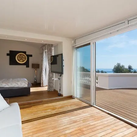 Вилла Superbe Avec Jacuzzi Et Piscine Privee *