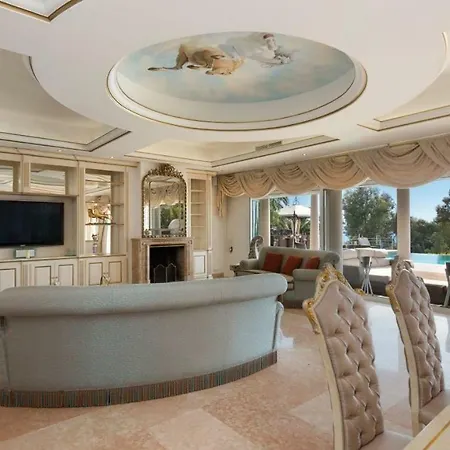 Superbe Avec Jacuzzi Et Piscine Privee